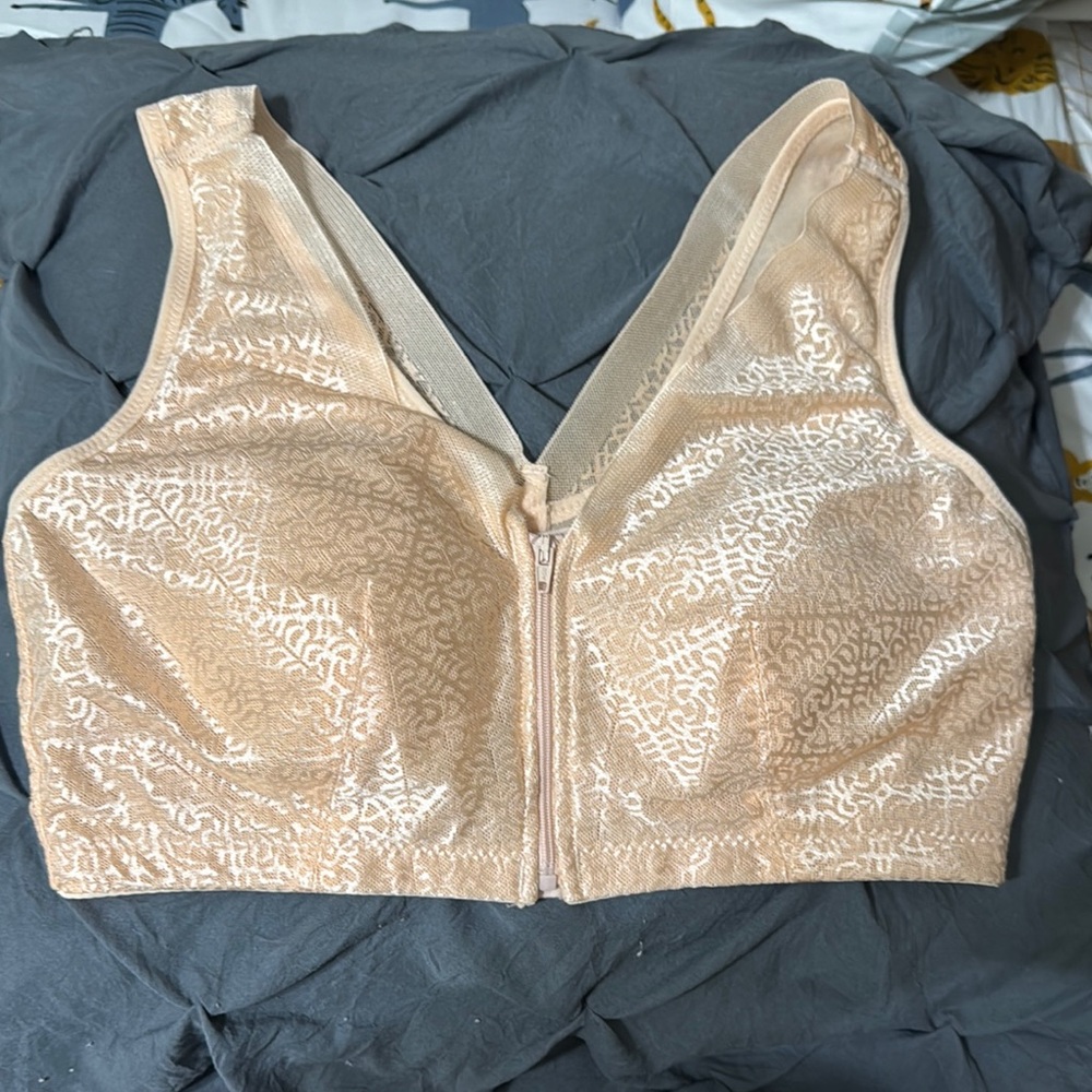 Elegant Lace Women's Bra